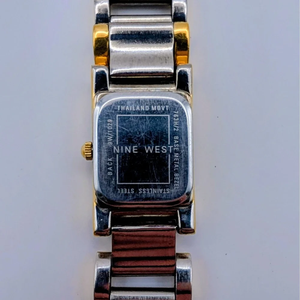 Women's 17mm Two Tone Nine West Watch, Bracelet Band New‎ Battery